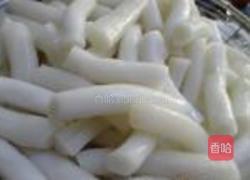 膏蟹炒韩国年糕的做法图解1