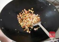 腊肉香菇炒饭的做法图解5