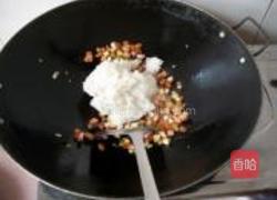 腊肉香菇炒饭的做法图解6