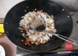 腊肉香菇炒饭的做法图解7
