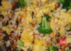 三文鱼鸡蛋炒饭的做法图解7