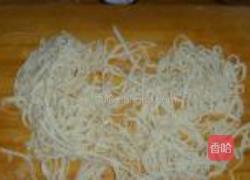 麻辣碟鱼头烩面的做法图解11