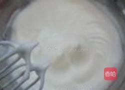 戚风小蛋糕的做法图解5