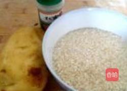 黑椒土豆拌锅巴饭的做法图解1