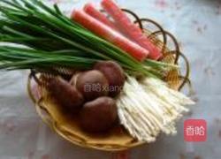 韭菜蘑菇饼的做法图解1