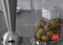 菠菜橄榄Gnocci的做法图解1