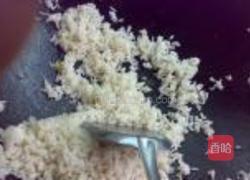 红枣鸡肉蛋炒饭的做法图解7