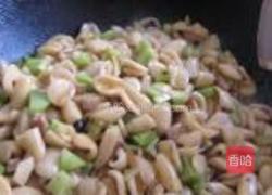 莴笋炒猫耳的做法图解15