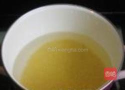 栀子花枸杞小米粥的做法图解2