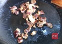 腊肉粒炒豌豆的做法图解3