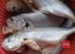 清蒸小黄鱼的做法图解1