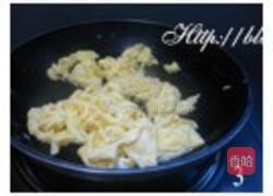 香辣芥菜炒鸡蛋的做法图解2