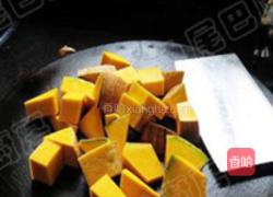 南瓜豆豉炒排骨的做法图解2