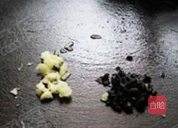 南瓜豆豉炒排骨的做法图解4