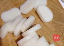 菠菜咸肉炒年糕的做法图解2
