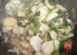 菠菜咸肉炒年糕的做法图解7
