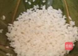 果蒸与咸肉粽子的做法图解11