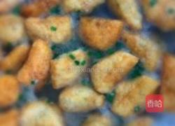 白萝卜煲猪肉韭菜酿油豆腐汤的做法图解5