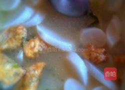 白萝卜煲猪肉韭菜酿油豆腐汤的做法图解6