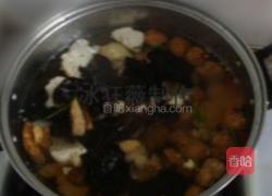 豆腐肉圆猴头菇花菜木耳汤的做法图解3
