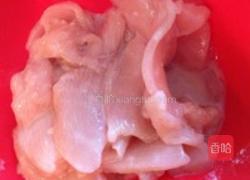 鸡肉炒腿菇的做法图解2