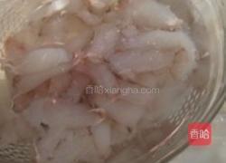 九层塔炒蟹肉的做法图解2
