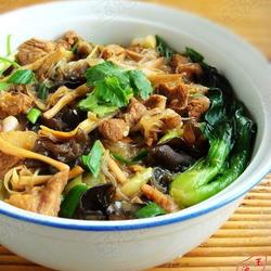 杂蔬粉丝炖羊肉的做法[图]