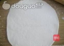 金枪鱼大虾比萨的做法图解10