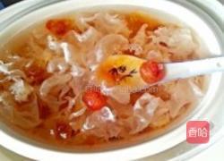 桃胶银耳戏杨梅的做法图解5