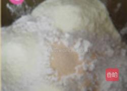 肉松香肠包and培根海苔包的做法图解3