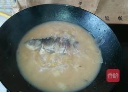 秋三宝煲鲫鱼汤的做法图解3