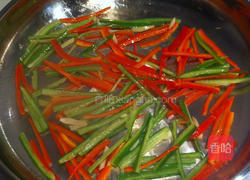 鲮鱼炒豆芽的做法图解7