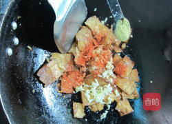 蒜米孜然香干的做法图解7
