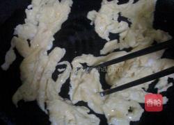 秋葵西红柿炒鸡蛋的做法图解4