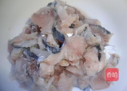 清汆鲅鱼丸的做法图解2