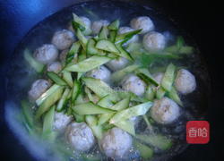 清汆鲅鱼丸的做法图解7