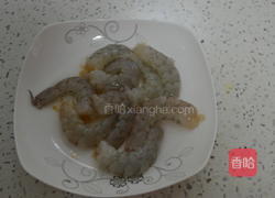 莲藕炒手剥虾的做法图解2