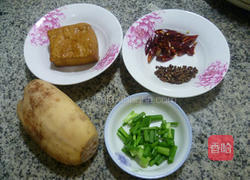 麻辣莲藕的做法图解1