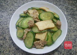 香干五花肉炒青瓜的做法图解13