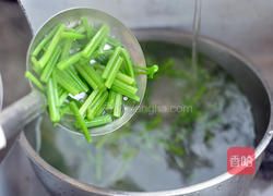 肉丝芹菜的做法图解6