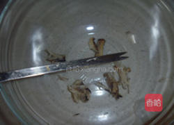 蟹黄汤包的做法图解2