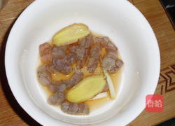 虾仁蒸蛋的做法图解2