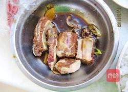 微波竹叶排骨的做法图解1