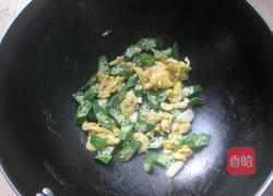 秋葵炒鸡蛋的做法图解7