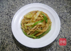 香干圆白菜炒面的做法图解8