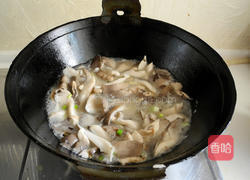 平菇鱼丸汤的做法图解4