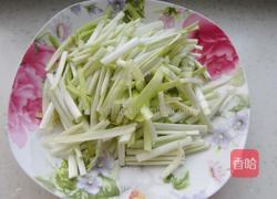 蚝油韭黄炒香干的做法图解1