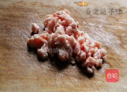煎鲮鱼饼的做法图解2