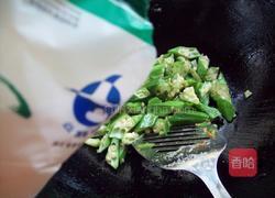 秋葵炒鸡蛋的做法图解8