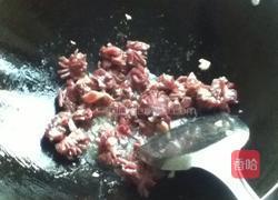 秋葵炒鸡肾的做法图解3